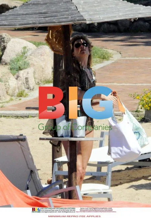 Rod Stewart and Family Vacation in Italy