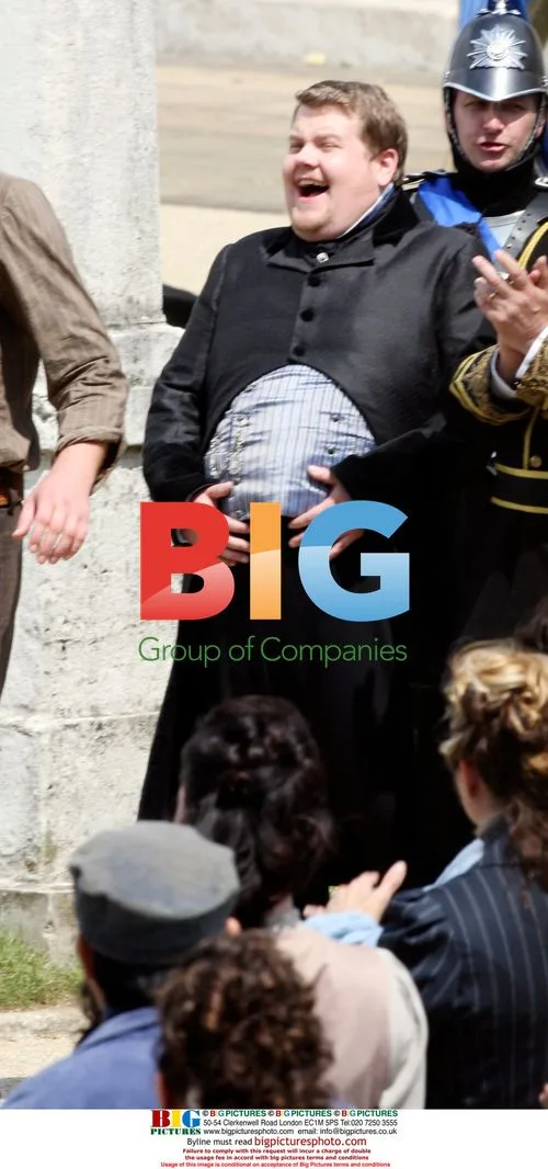 Catherine Tate, James Corden, and more on Gullivers Travels set