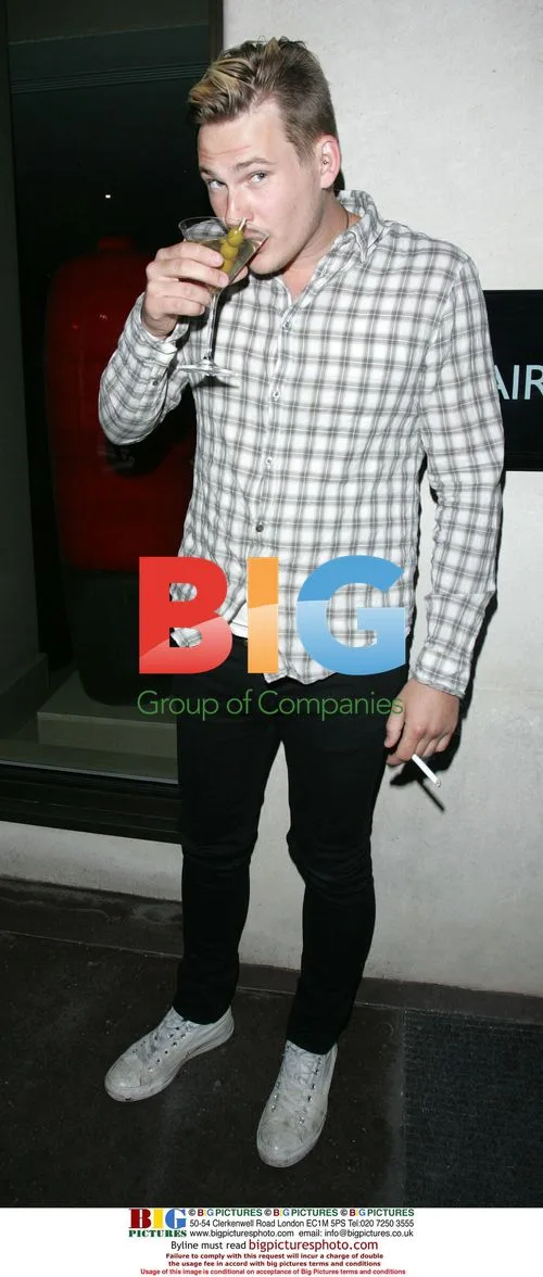 BLUE Members Spotted at Mayfair Hotel