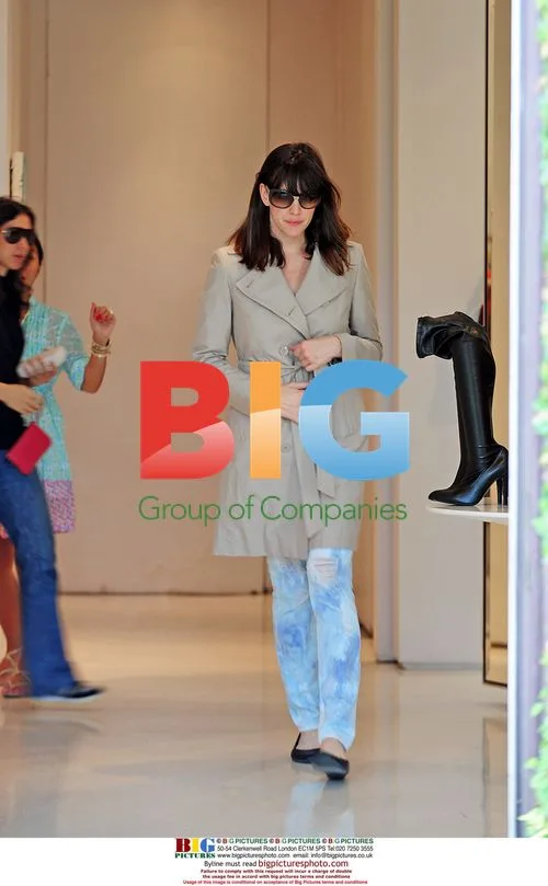 Liv Tyler shops at Stella McCartney Store