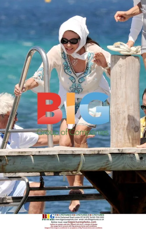 Joan Collins Remarries and Honeymoons in St Tropez