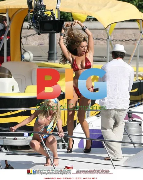 Kelly Brook and Riley Steele on 'Pirhana 3-D' set
