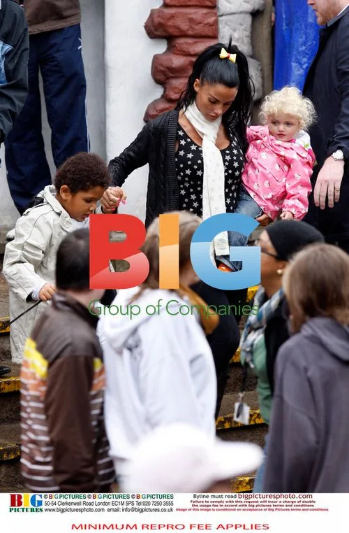 Katie Price & Kids at Chessington