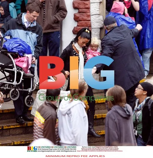 Katie Price takes kids to theme park