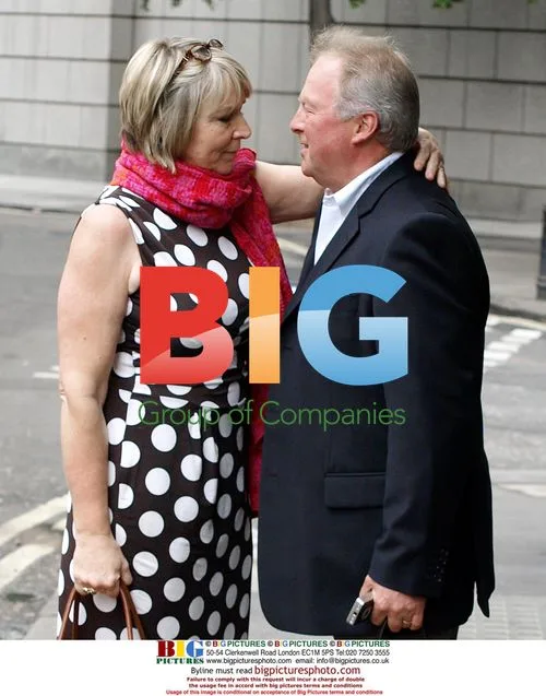 Fern Britton Meets Mystery Friend