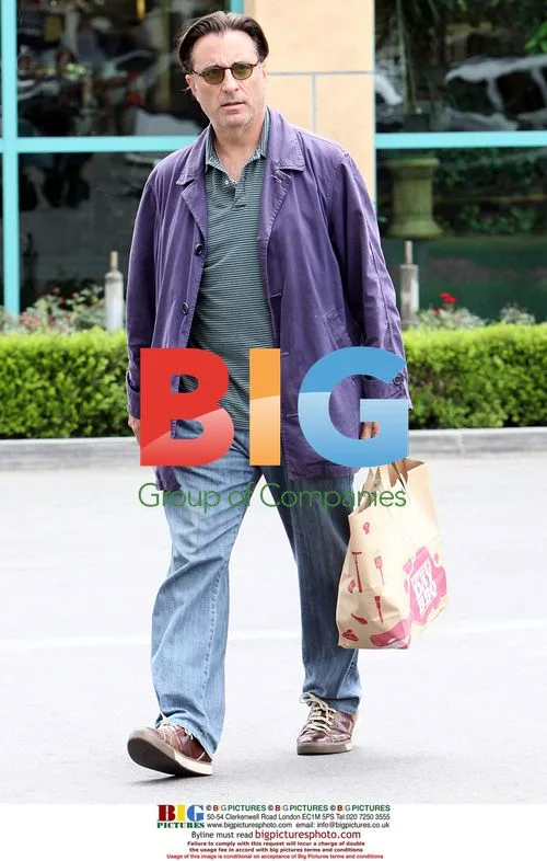 Andy Garcia shopping at Gelson's Market
