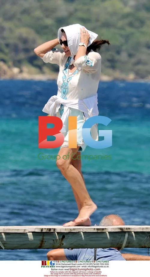 Joan Collins enjoys honeymoon in St Tropez