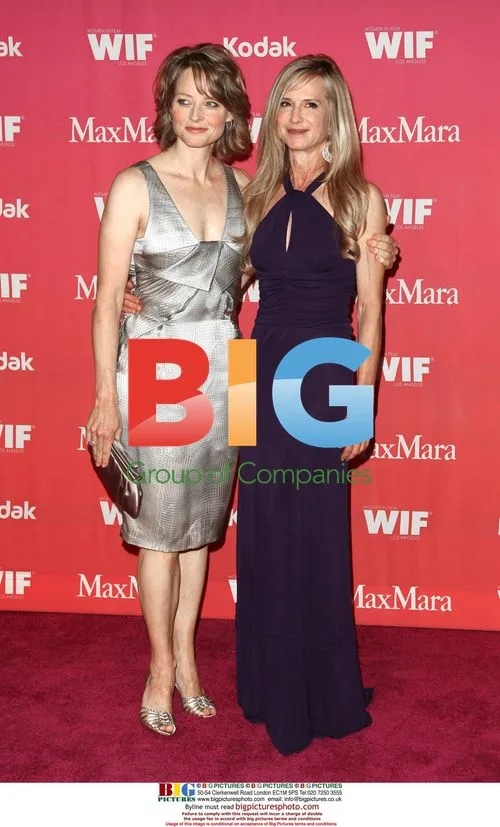 JODIE FOSTER & HOLLY HUNTER at WIF 2009 Crystal & Lucy Awards