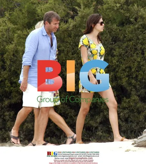 Roman Abramovich and Dasha Zhukova in Saint Tropez