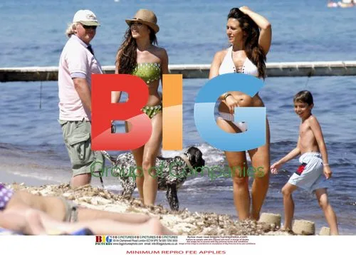 Cheryl and Ashley Cole Vacation in France