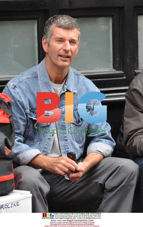 Tony Hawks filming 'Round Ireland With A Fridge'
