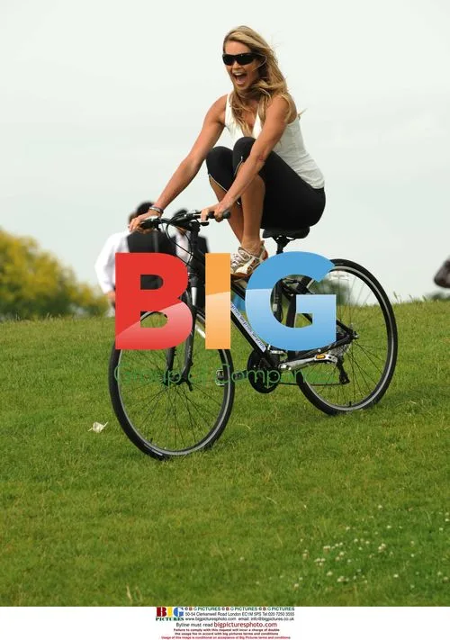 Elle, Victoria & Gethin Launch Skyride Cycling Events