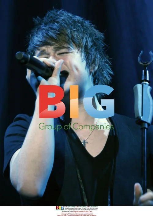 Eoghan Quigg supports Boyzone