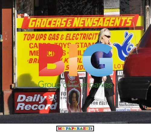 Michelle McManus Doing Errands in Glasgow