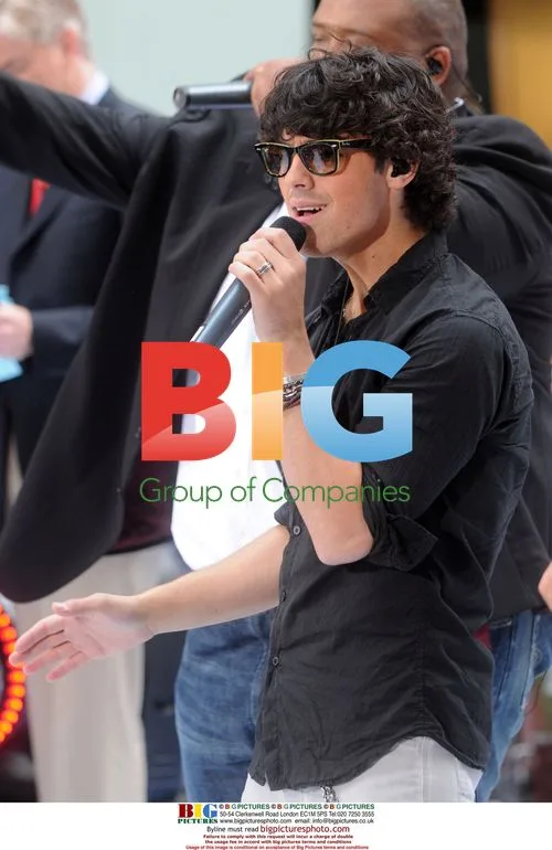 Jonas Brothers perform on Today Show