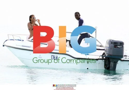 Claude Makelele water skiing with mystery brunette
