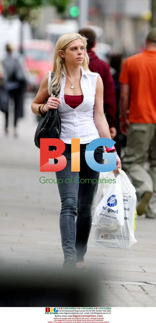 Chelsy Davy Shopping on Kings Road