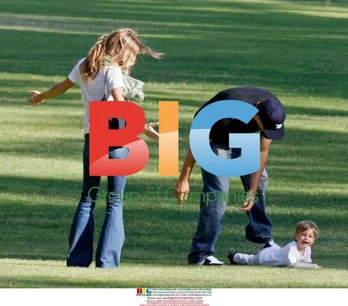 Tom Brady and Gisele Bundchen play with son in park