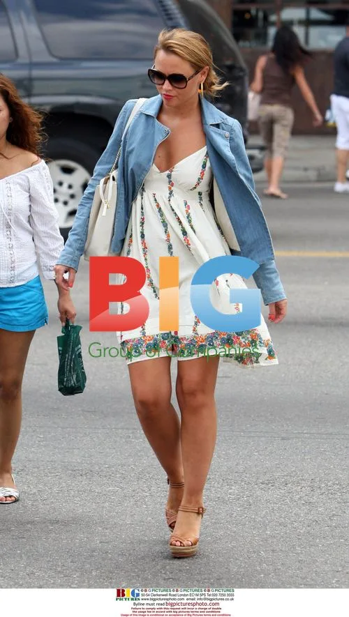 Kimberley Walsh and Justin Scott Shopping