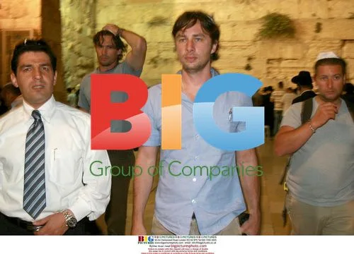 Zach Braff visits Wailing Wall in Jerusalem