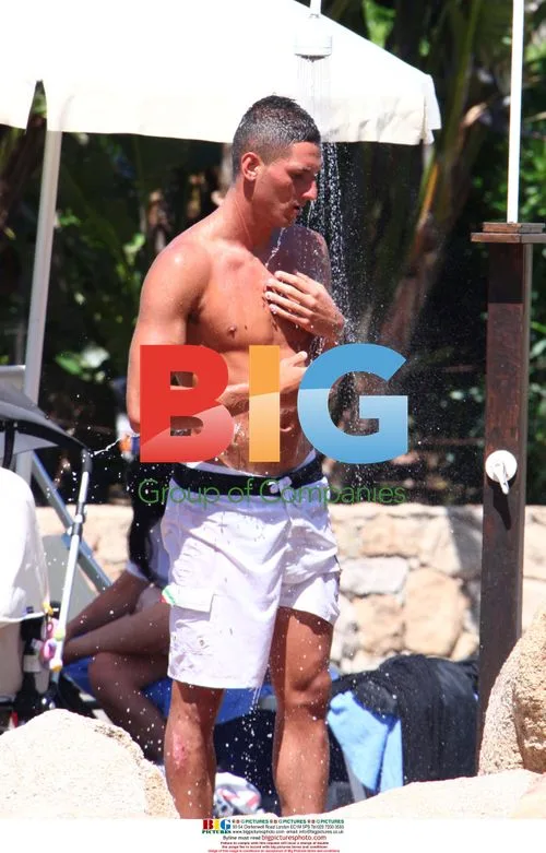 Manchester United players on holiday in Sardinia