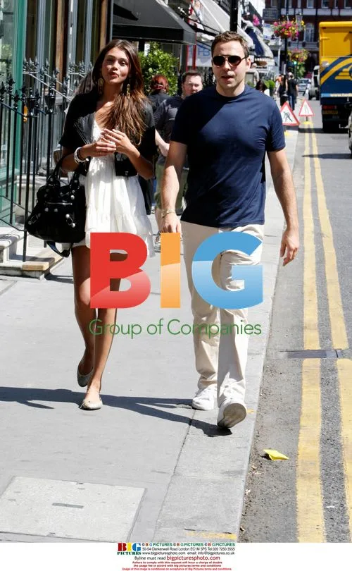 David Walliams out with mystery girl in London