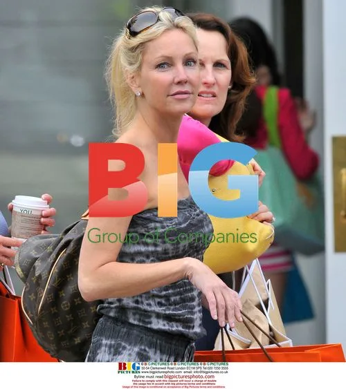 Heather Locklear goes shopping in Bridgehampton