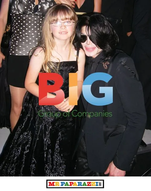 Michael Jackson Poses with Terminally Ill Jamie