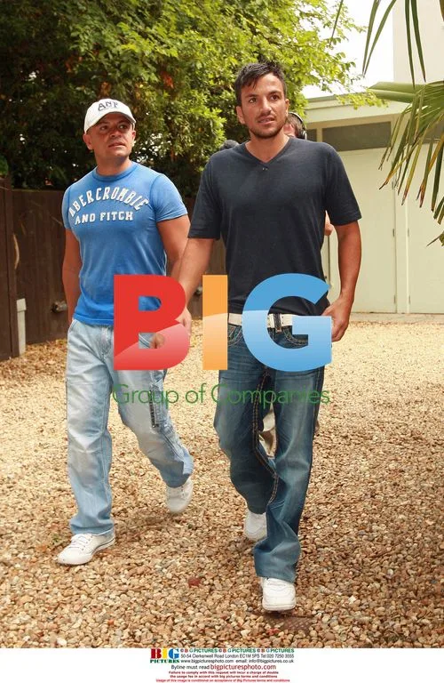 Peter Andre Receives New Bed at Rental Home