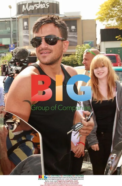 Peter Andre goes shopping at Toys R Us