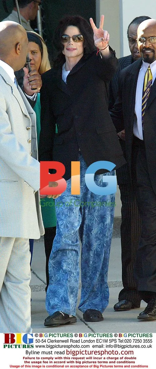 Michael Jackson Leaves Courthouse in Pajamas