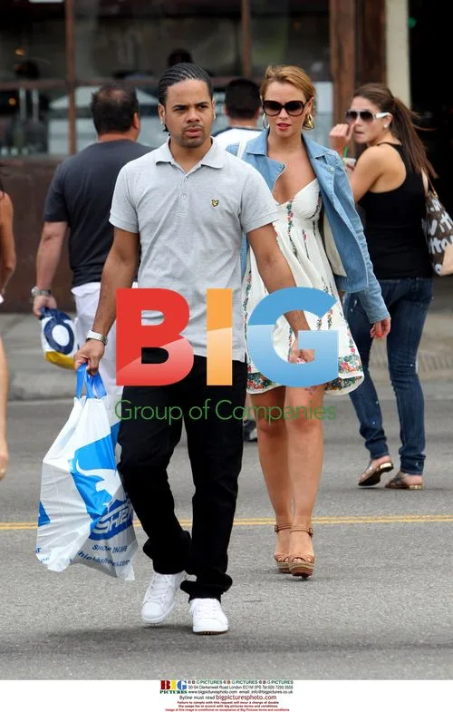Kimberley Walsh shops with boyfriend in LA