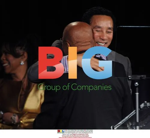 Motown Founder Presents Smokey Robinson Award