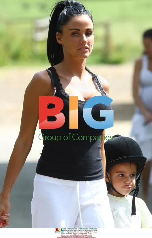 Katie Price takes kids horse riding