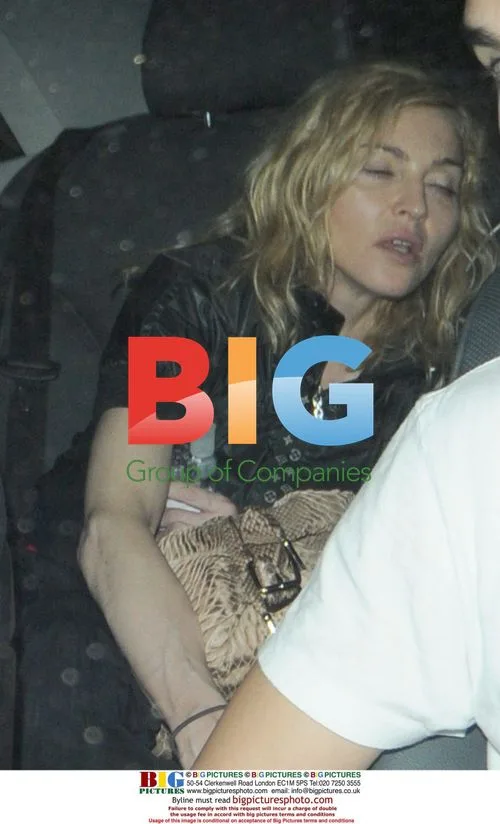Guy Ritchie and Madonna with kids