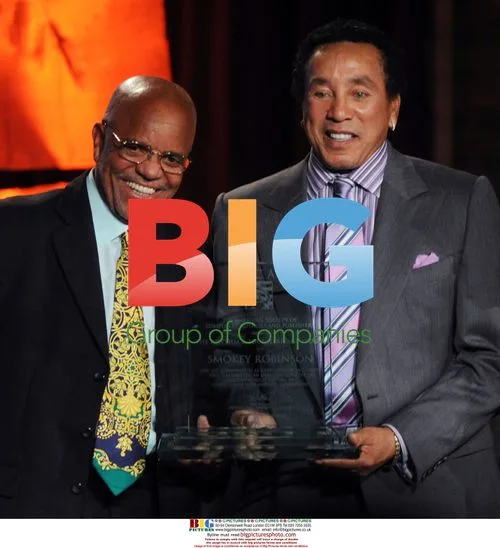 Smokey Robinson Receives Rhythm & Soul Heritage Award