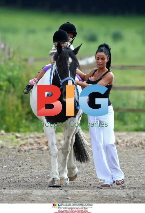 Katie Price takes kids horse riding