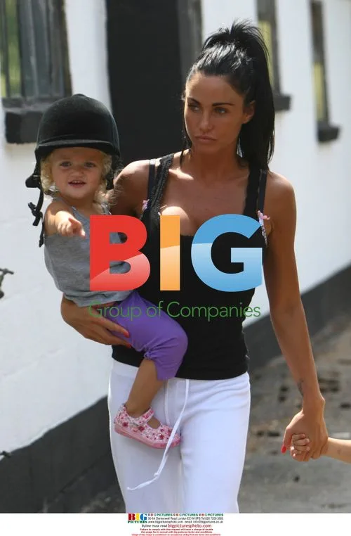 Katie Price horse riding with kids