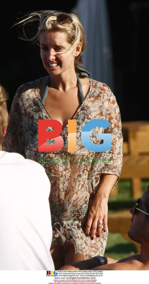 Peter Crouch and Abigail Clancy on Italy vacation