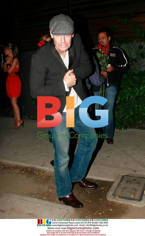 David Boreanaz Tries Being a Paparazzi