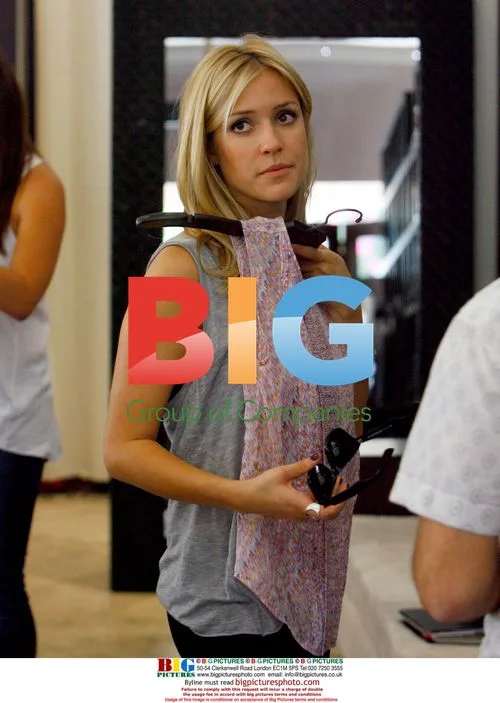 Kristen Cavallari shopping at Paige
