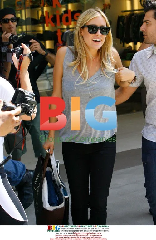 Kristen Cavallari Shopping at Paige