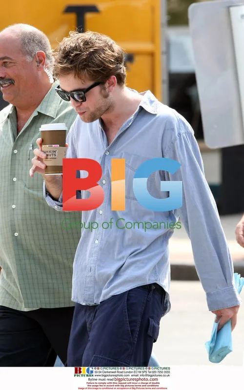 Robert Pattinson on 'Remember Me' set