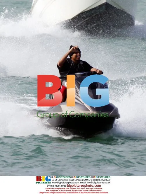 Chris Brown Enjoys Miami Waterways