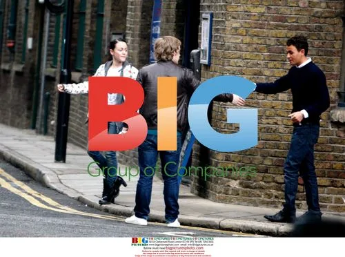 Alfie Allen and Jaime Winstone House Hunting