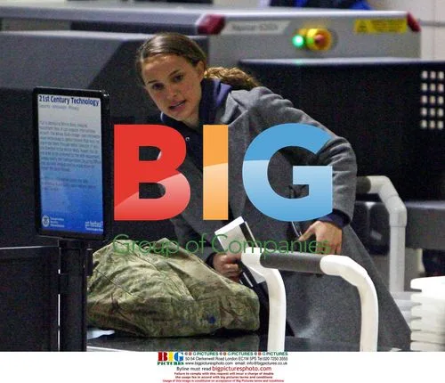 Natalie Portman at LAX with dog