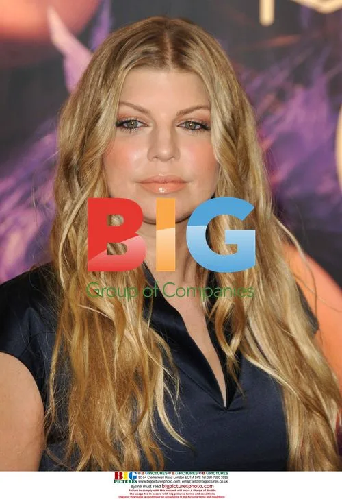 Fergie Launches Viva Glam Lipstick