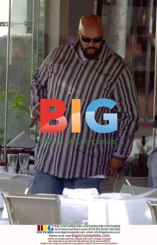 Suge Knight Supports Chris Brown