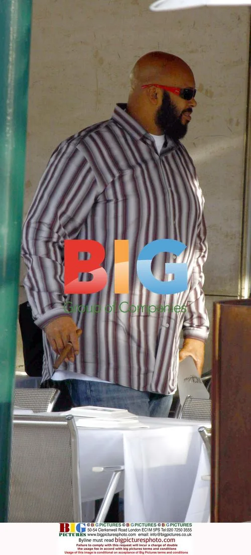 Suge Knight Supports Chris Brown