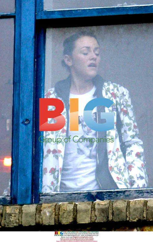 Alfie Allen and Jaime Winstone house hunting in London